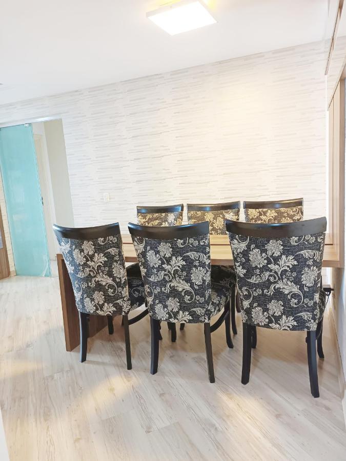 Perfeito Apartamento Com Churrasqueira E Garagem Privativa Em